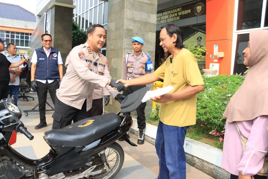 Polres Gresik Bantu Korban Curanmor Dapatkan Kembali Kendaraannya